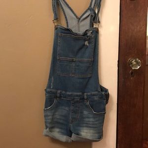 Super cute overalls